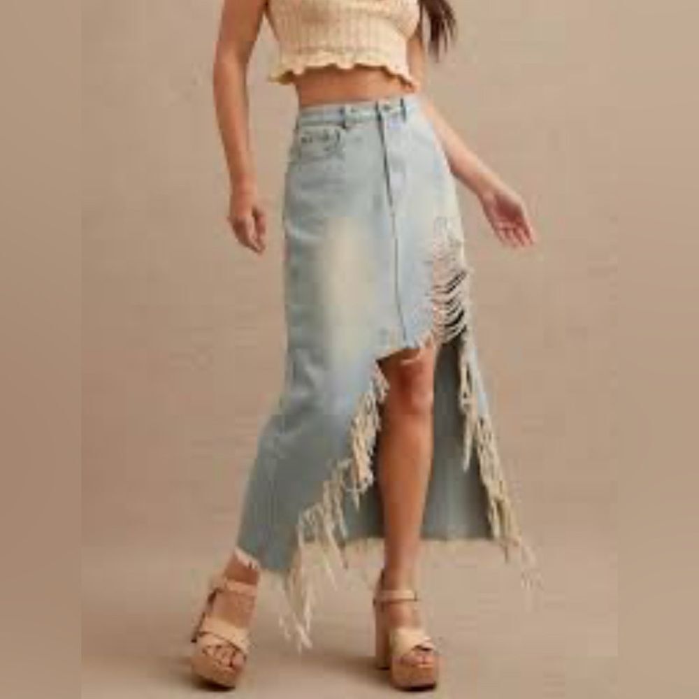 7 For All Mankind Denim Midi Skirt in Peaches Distressed Light Wash Size 27 NWT - Picture 5 of 14
